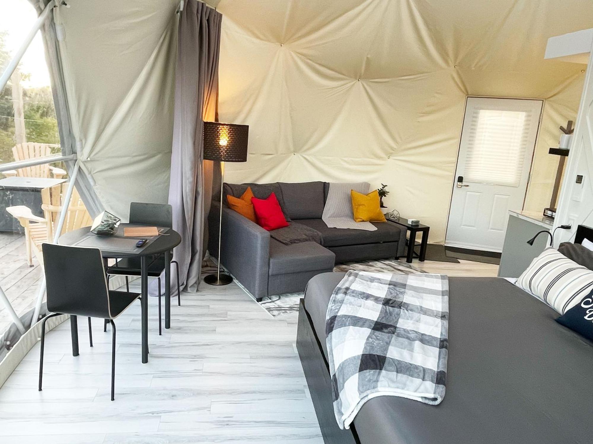 Port Wade Glamping Domes Victoria Beach Exterior photo